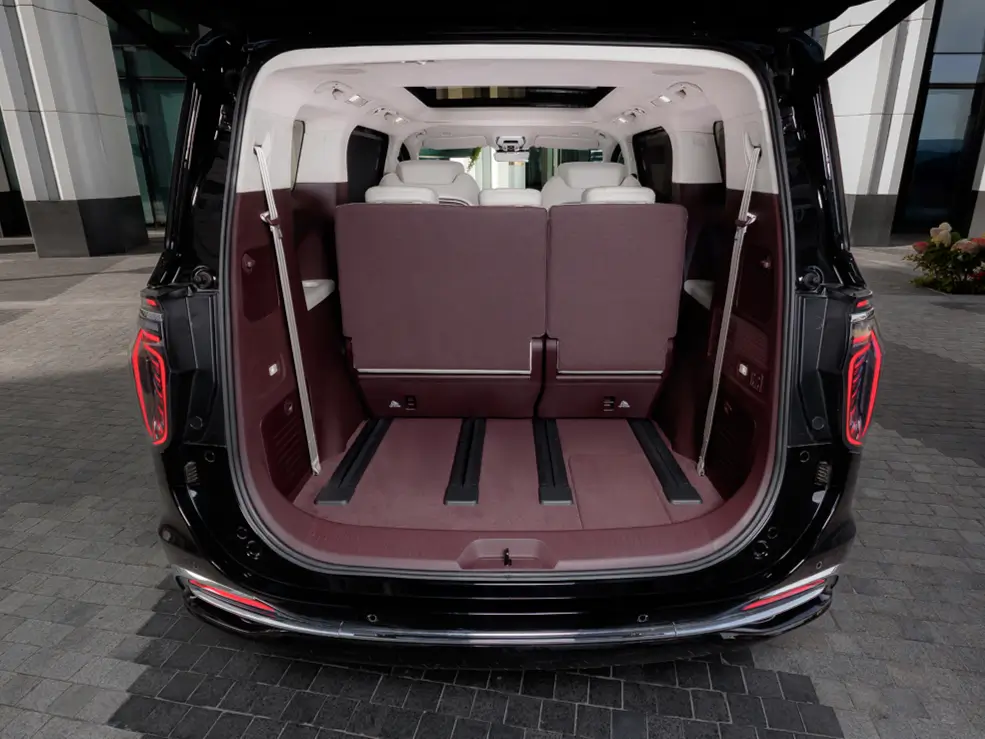 Luggage compartment