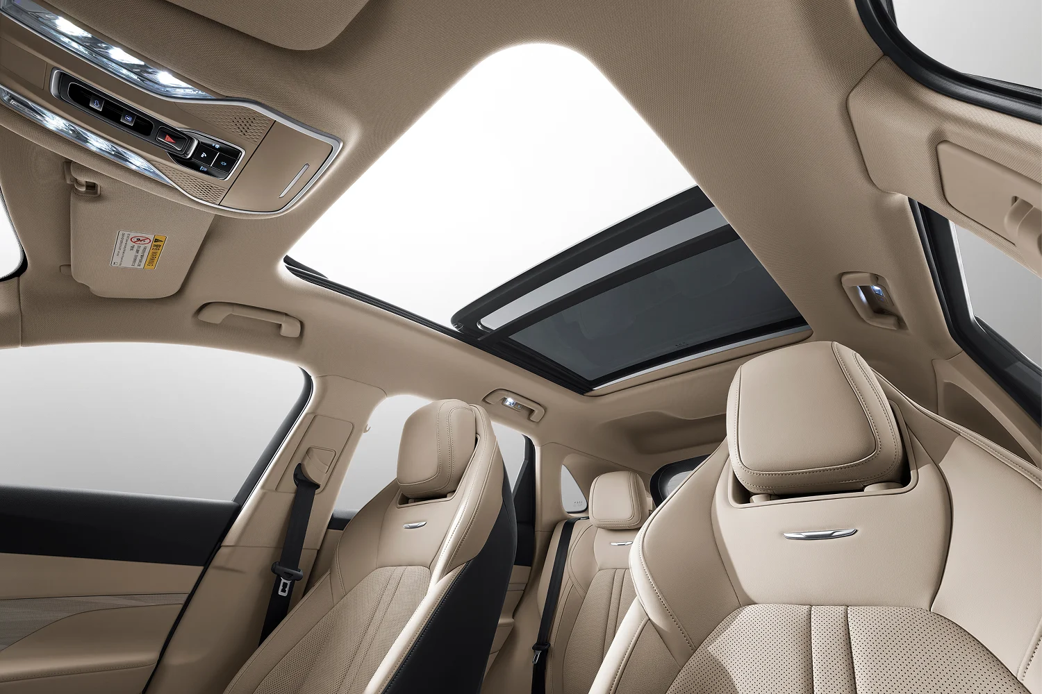 HONGQI HS3 — Interior details 3