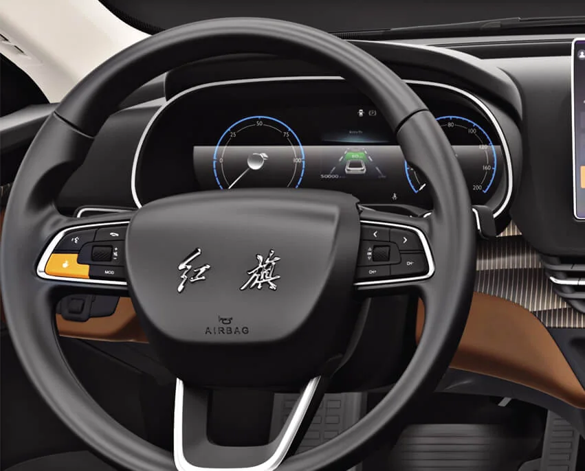 HONGQI E-QM5 — Interior details 1