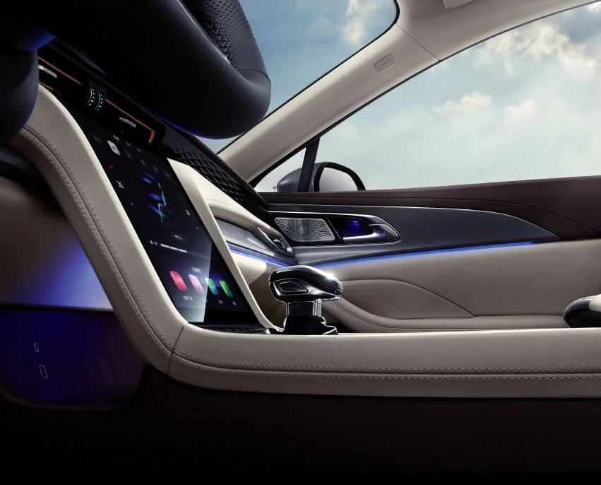 HONGQI H5 — Interior details 5